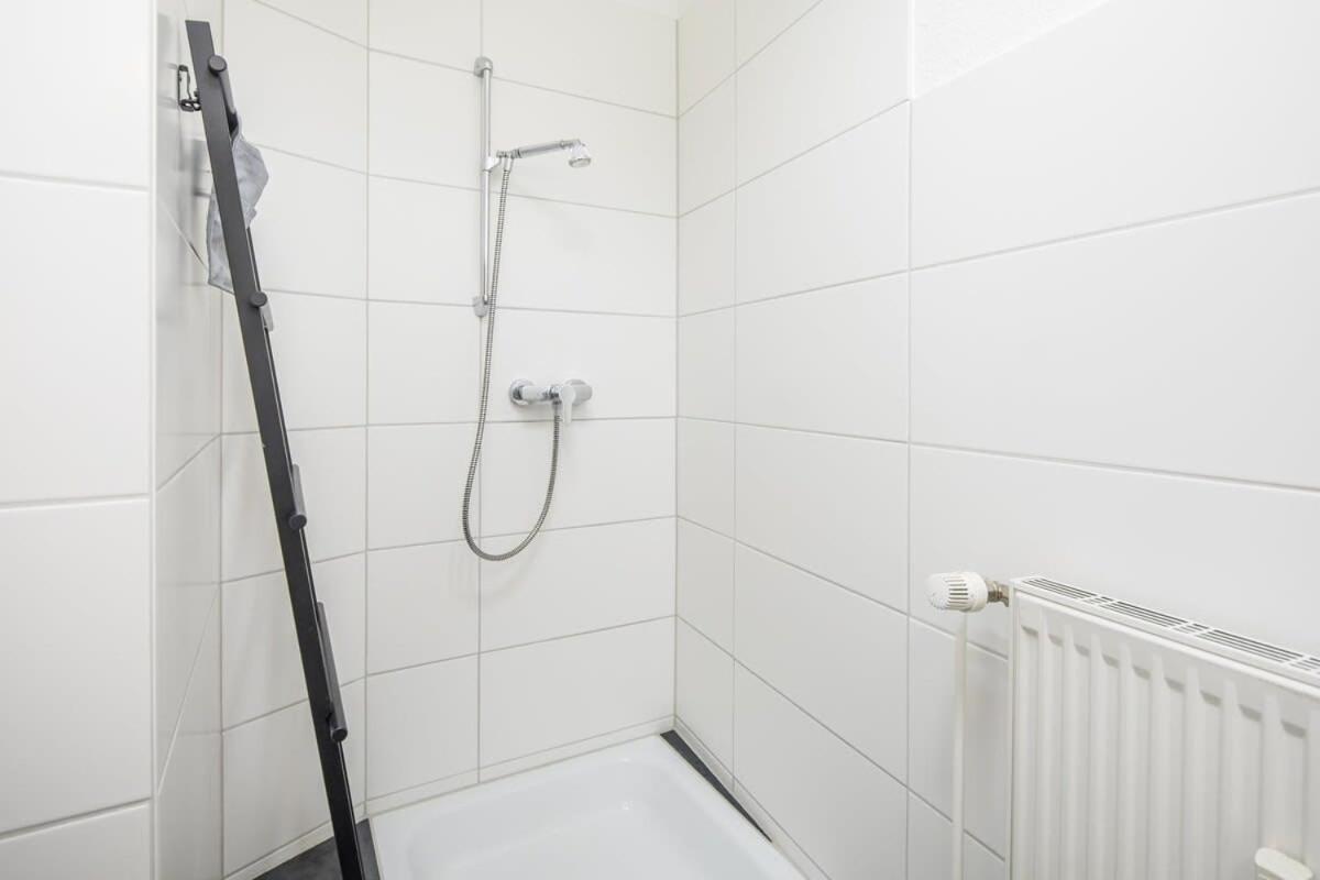 Spacious 2 Bedroom Apartment Hamburg Eksteriør bilde